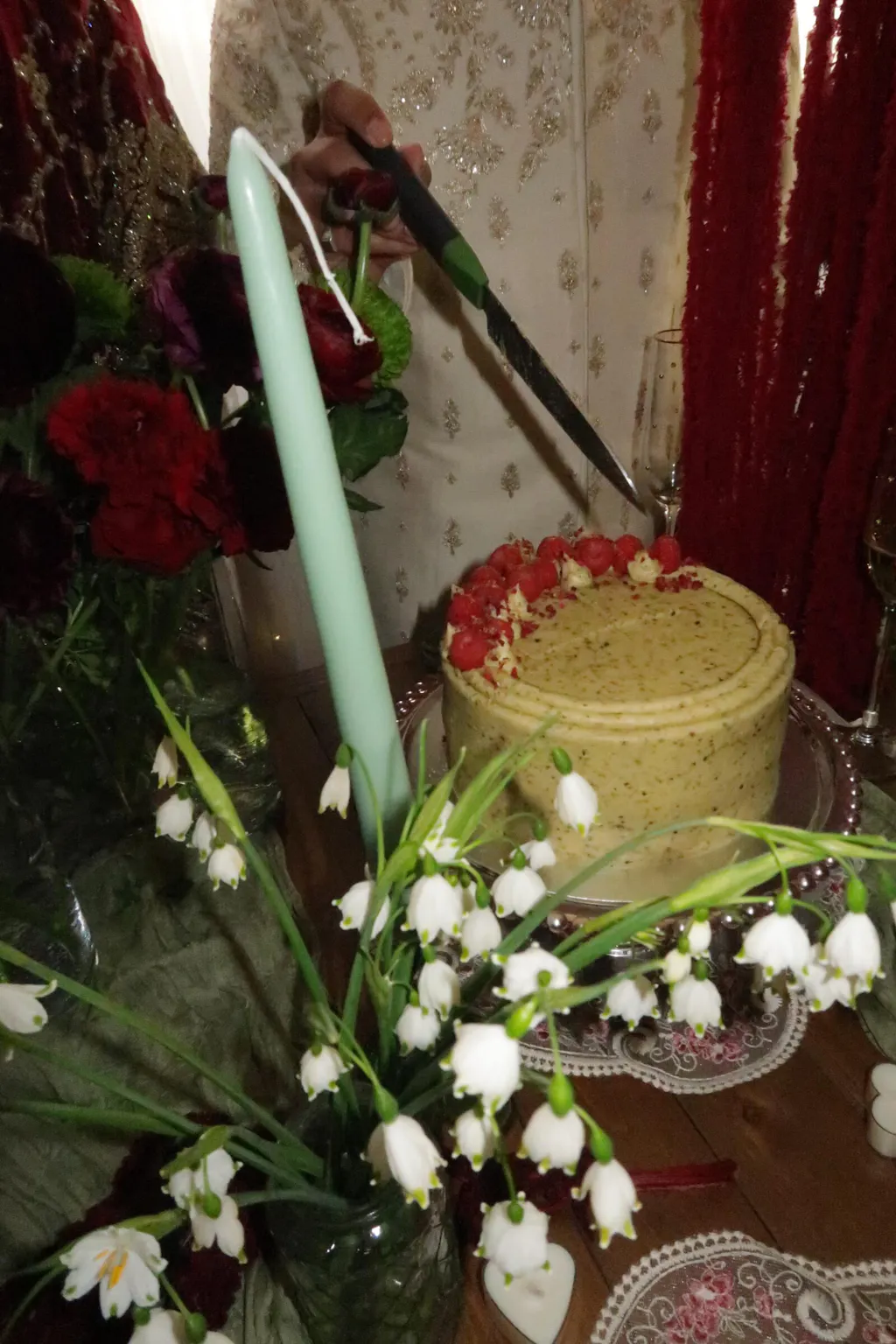 Pistachio & Raspberry Cake