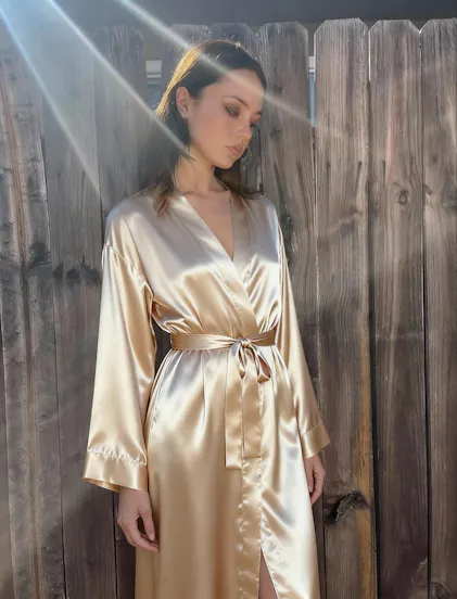 Women's Long Silk Robe  Champagne Mulberry Silk Dressing Gown | Luxury  Bridal & Lounge Bathrobe  Jasmisilk