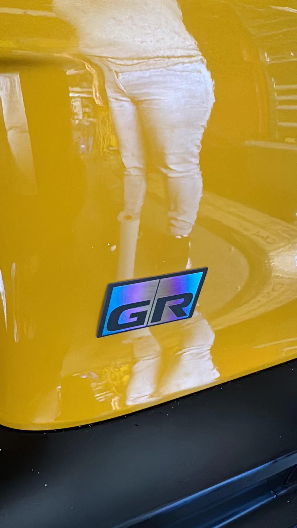 JDC チタン「GR」バッジ (GR スープラ/GR 86/GR カローラ) | JD