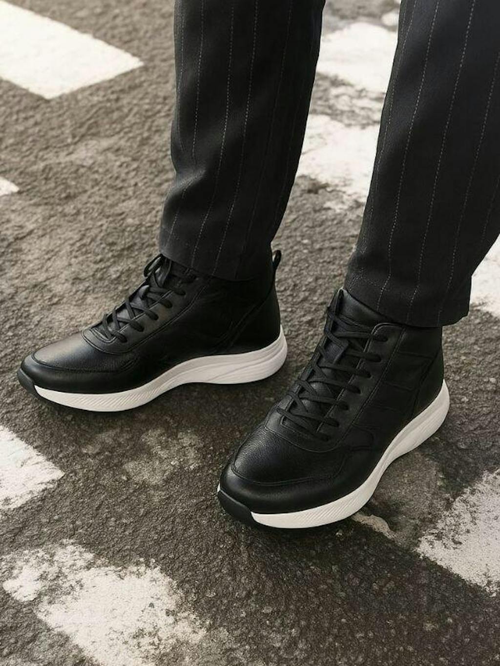 Mr. Pippen 8cm | 3.2 inches Taller Black High Top Leather Kicks
