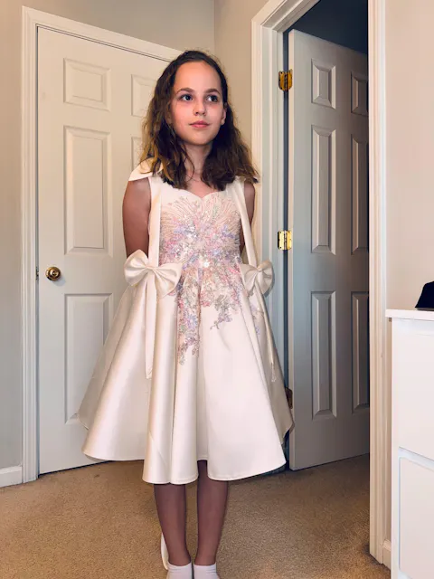 Off White Flower Girl Dress for Girls Satin Bow Knot Ball Gown for Wedding J469