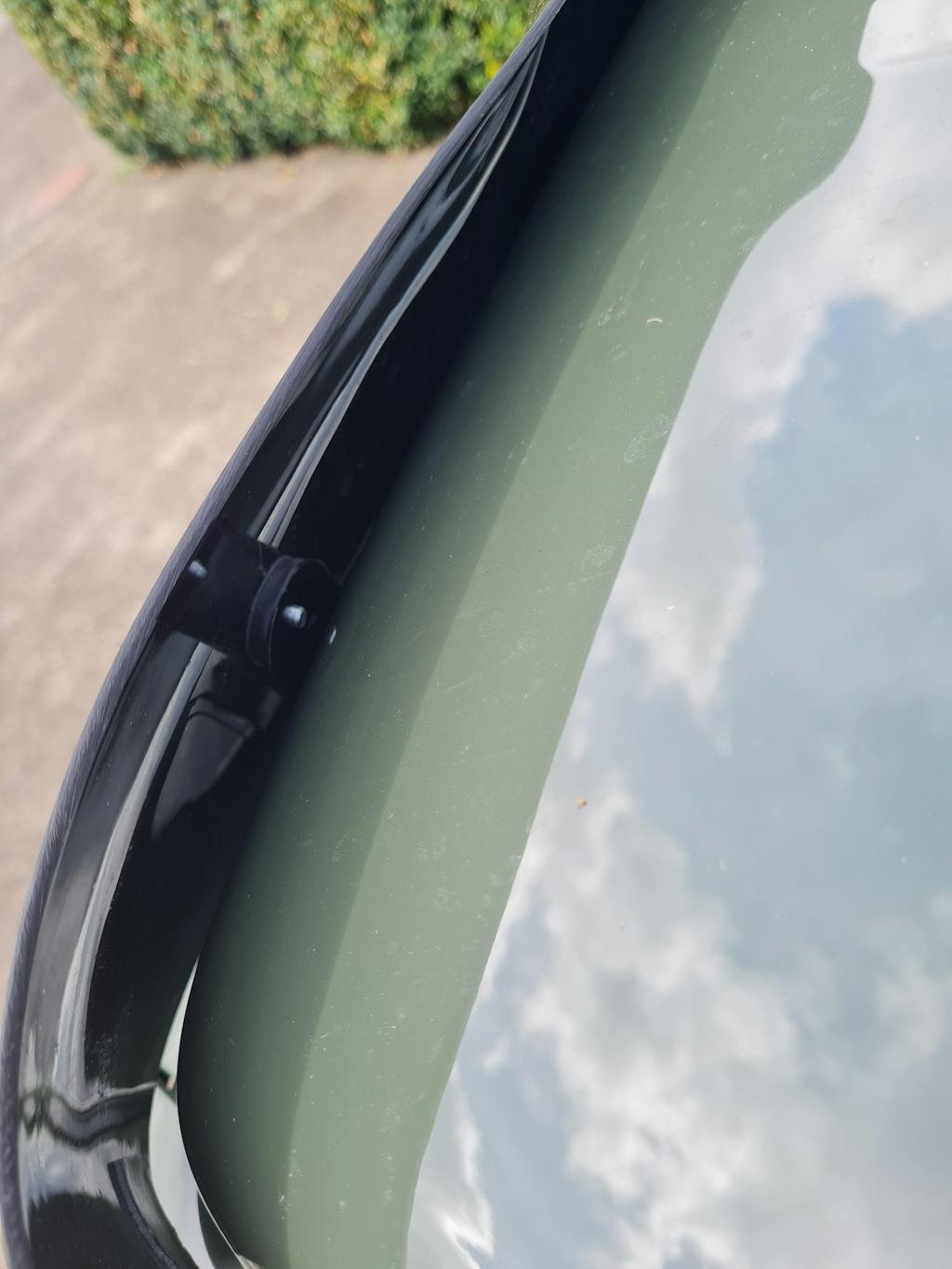 Suzuki Jimny 2019+ Bonnet Wind Deflector – Jimny NZ