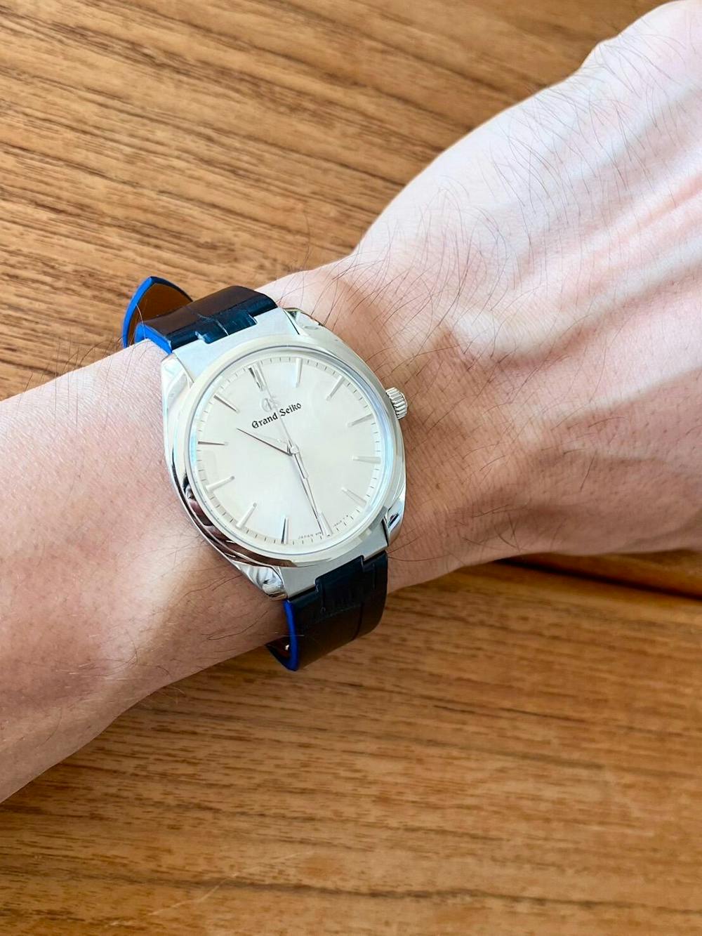 ブラック ネイビー ブラウン クロコダイル アリゲーターワニ革 甲丸タイプ 凹凸型 カーブエンド (弓カン)