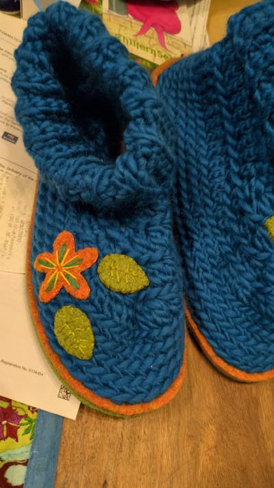 Joe's Toes Snuggly Crochet Slipper Kit