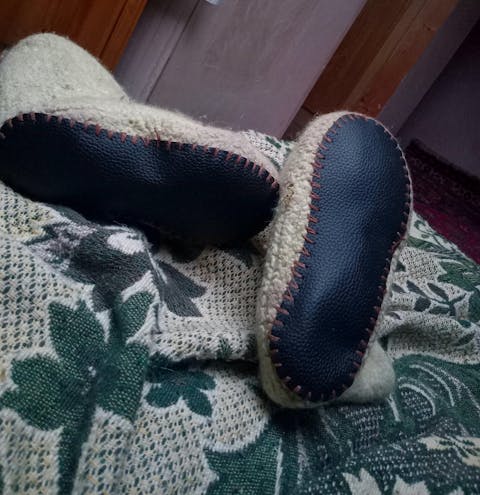 Leather-Look Slipper Soles