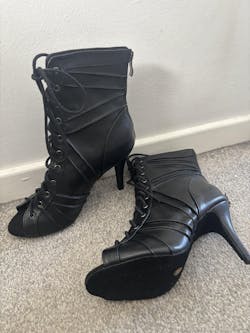 Kelly schwarz - Stiletto-Absätze standard - Anpassbar