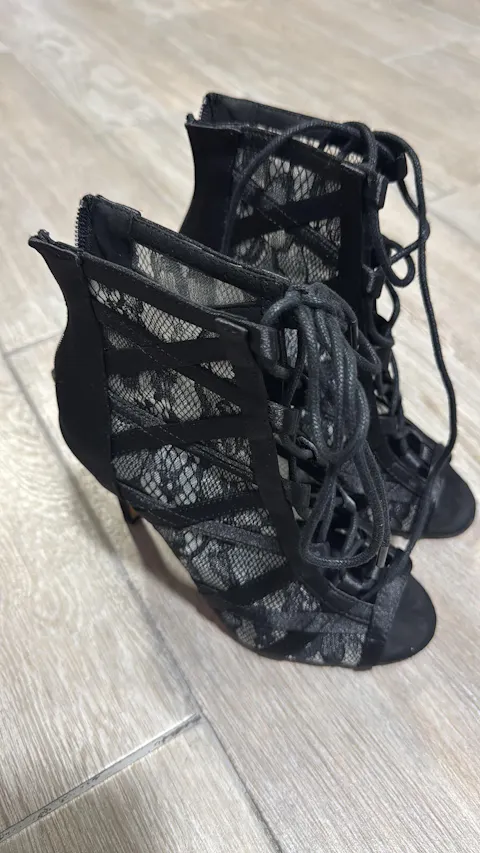 Bella noir - Talons stilettos - Personnalisable