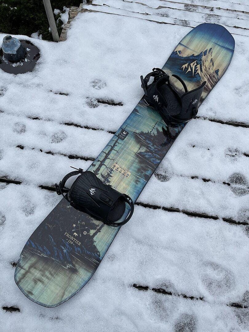 Storm Wolf Snowboard | Jones