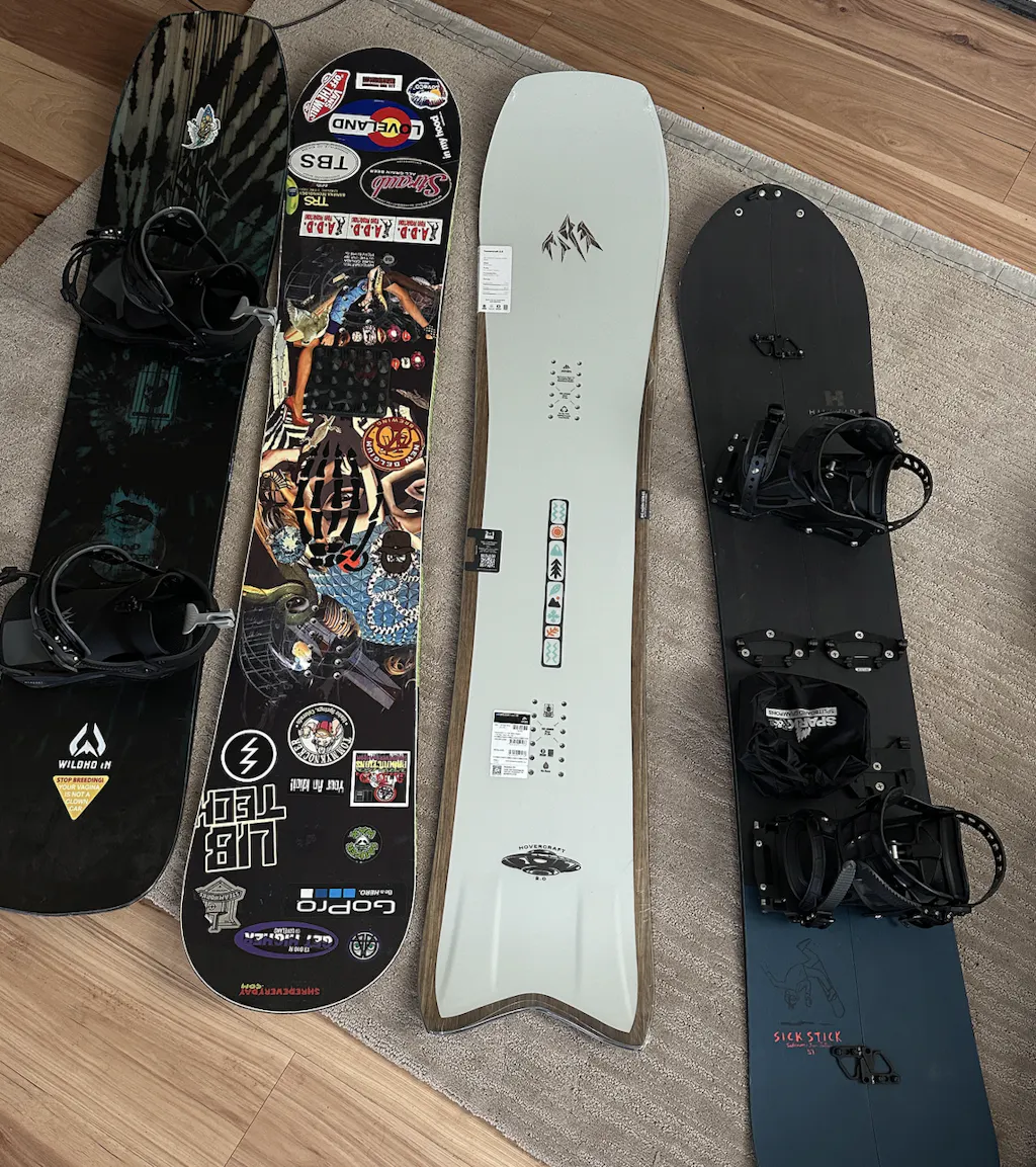 美品 21-22 JONES Hovercraft 144cm ソールカバー付き Hovercraft 2.0 Snowboard | Jones