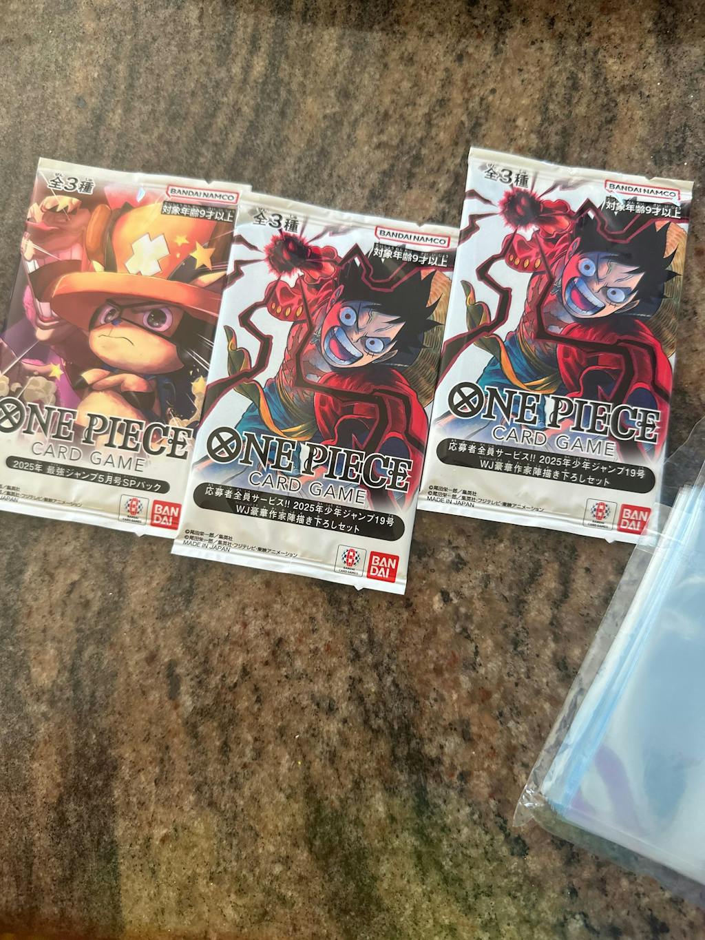 One Piece Card - Weekly Shonen Jump 19 - 2025 3 Brothers Exclusive