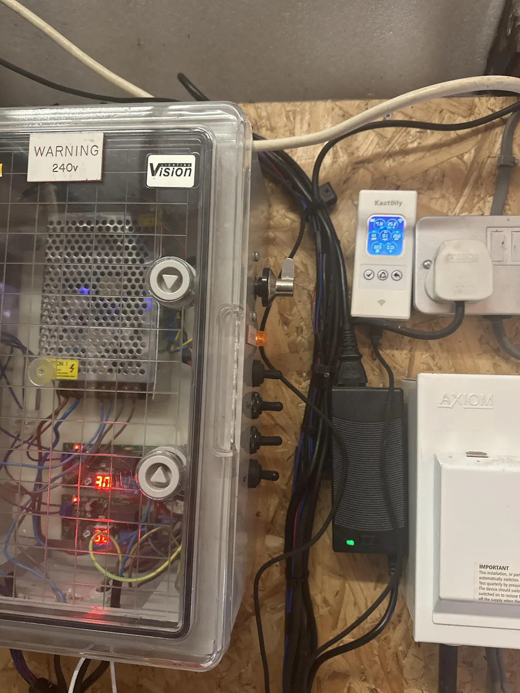 Kactoily 7-in-1 Pool Water Monitor- pH, Free Chlorine