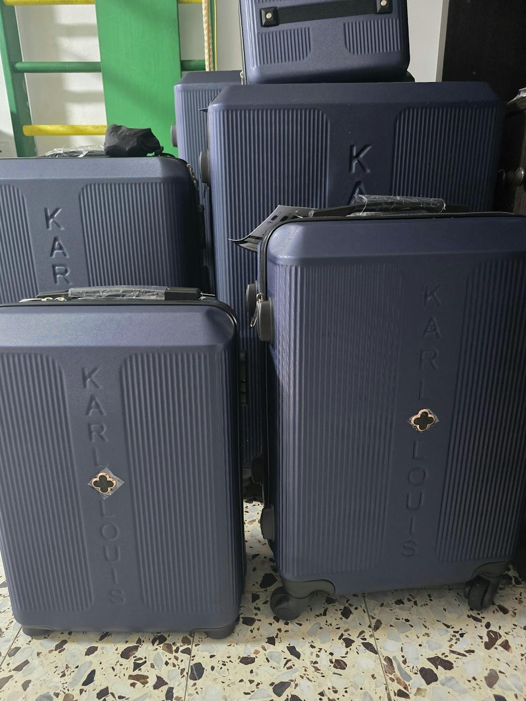 סט 6 מזוודות - חום לואיס