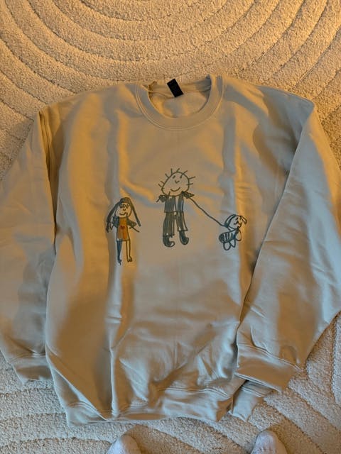 Collegepaita omalla piirrustuksella