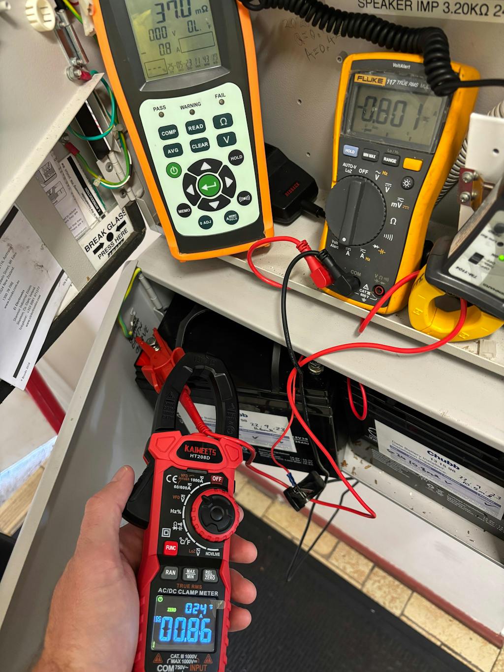 KAIWEETS HT208D 1000A AC/DC Inrush Clamp Meter