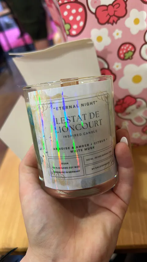 Custom TAV / Dark Urge TAV inspired soy candle l Baldur's Gate 3 inspired scented soy candle 300 ML