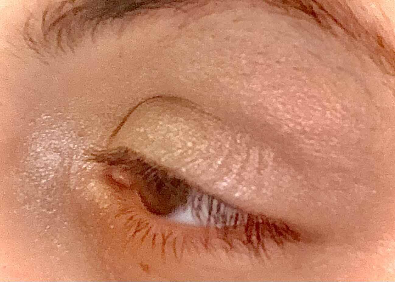 Space Age Highlighter in Star Surfer - Kaleidos Makeup