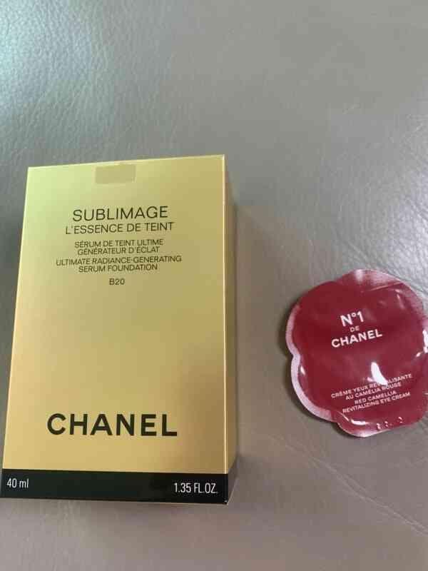 Kem Nền CHANEL Sublimage L'Essence de Teint Foundation #B20