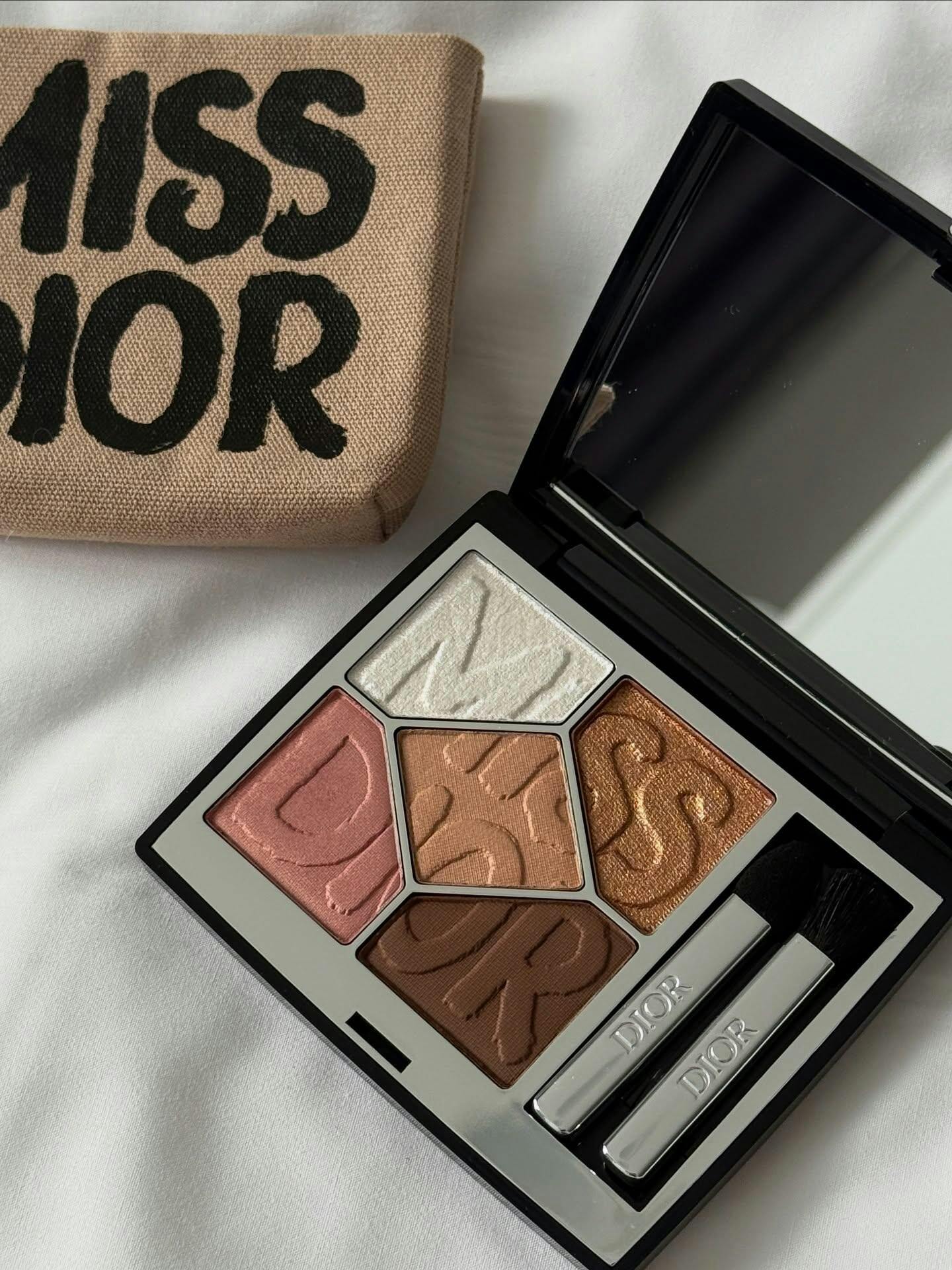 Phấn Mắt DIOR Diorshow 5 Couleurs #664 Wild Beige – Kallos