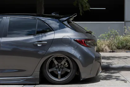Gram Lights 57CR 17x9 +38 5x100 in HS Gunmetallic – KamiSpeed.com