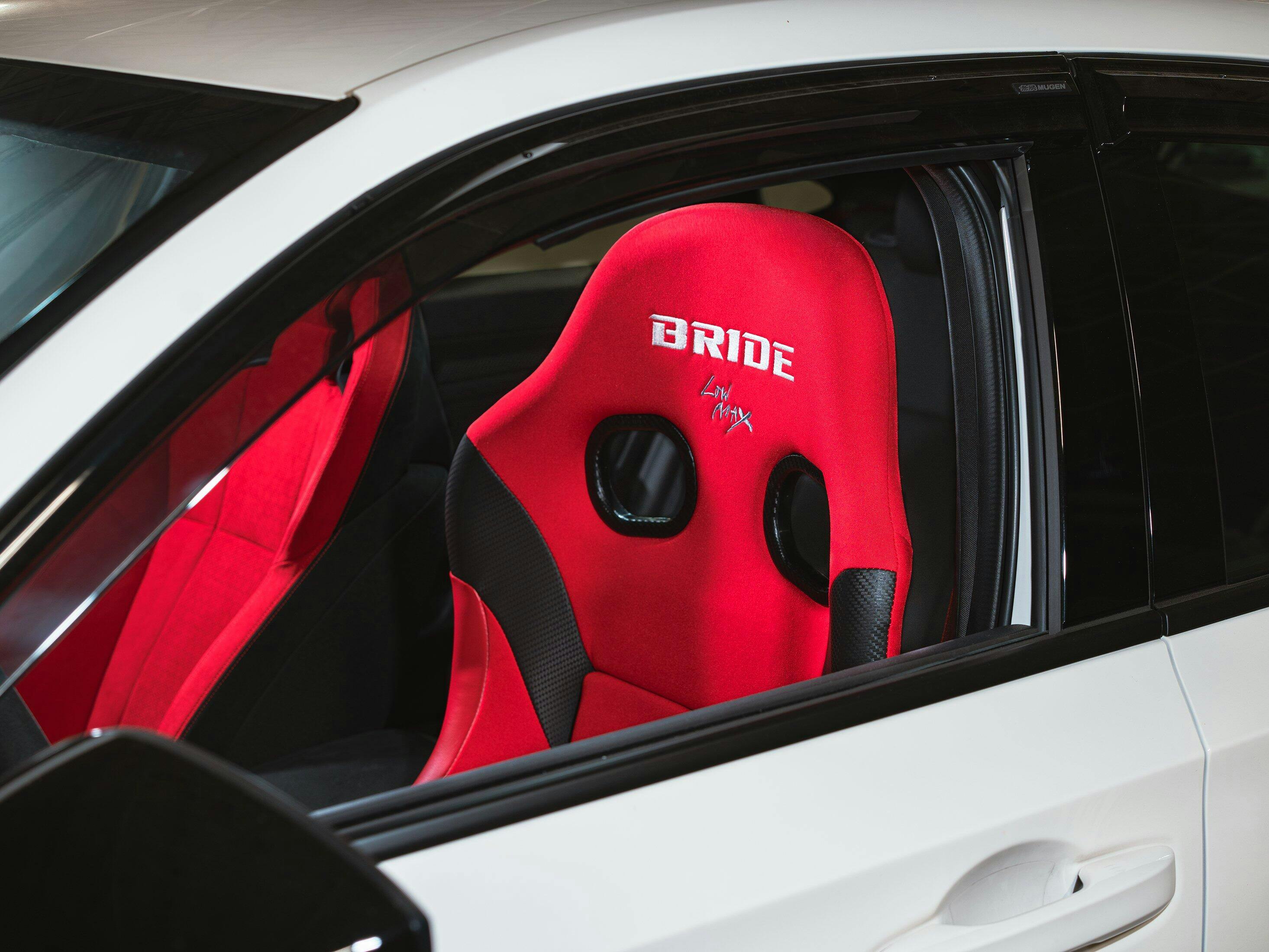 Bride Zieg IV Wide Super Aramid Carbon Bucket Seat in Red *FIA