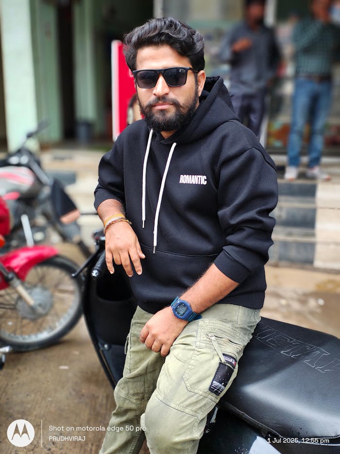 Karwan Hylucent AeroMag MagSafe Case For Moto Edge 50