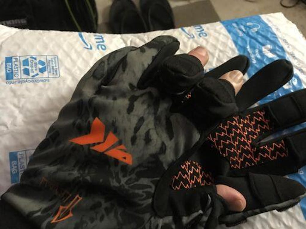 KastKing Mountain Mist Winter Fishing Gloves, Best Winter Warm Gloves