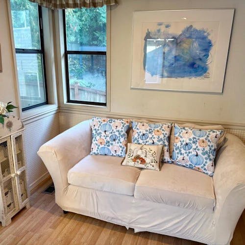 Farmhouse Blue Pumpkin Floral Throw Pillow with Insert, Fall Colors Decor for Living Room, Sofa, Country Living Accent Pillow