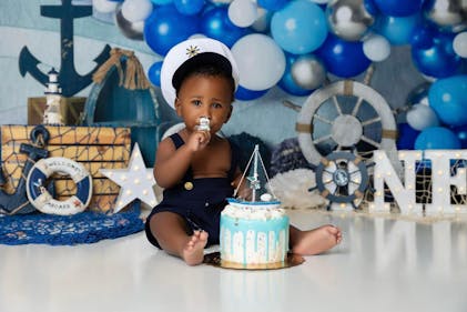 Kate Nautical Balloon Garland Backdrop Designed by Mandy Ringe Photography