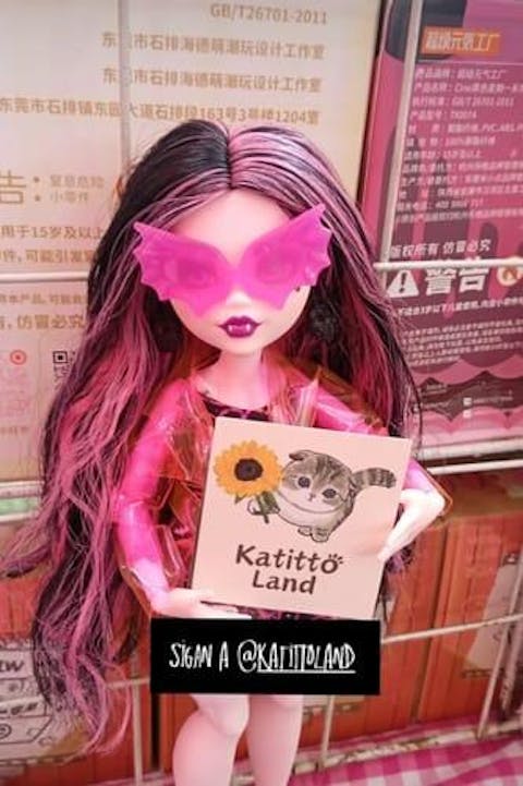 Hirono Living Wild (Llavero)