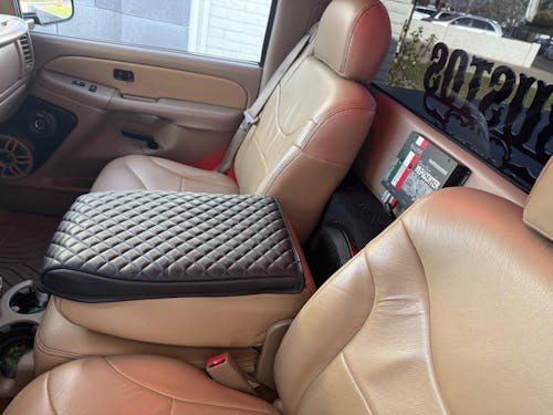 KBH Center Console Armrest Cover for Jump Seat 1999-2007 Chevy Silverado 1500 2500 3500,1999-2007 GMC Sierra 1500 2500 3500,2002-2006 Avalanche & Suburban & Tahoe