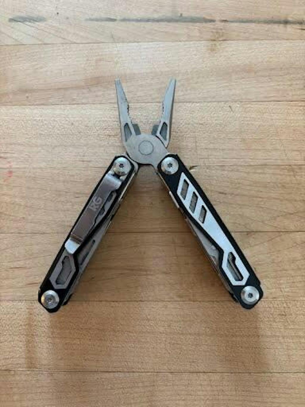 KG Camo Pliers Multi Tool