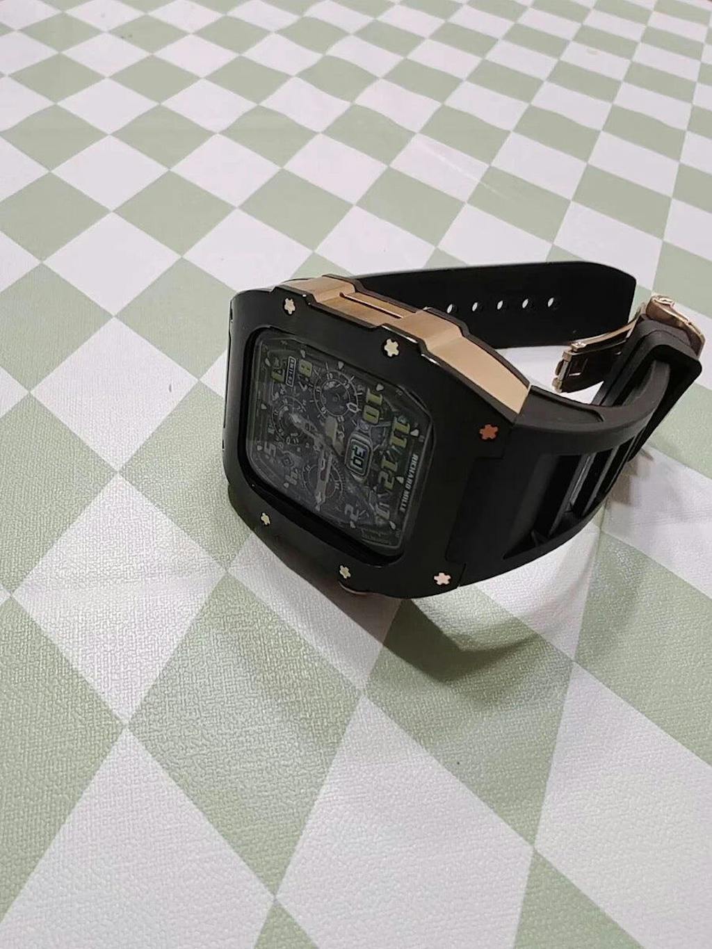 Royal Titan Apple Watch Case Black & Rose Gold Titanium Kewusuma