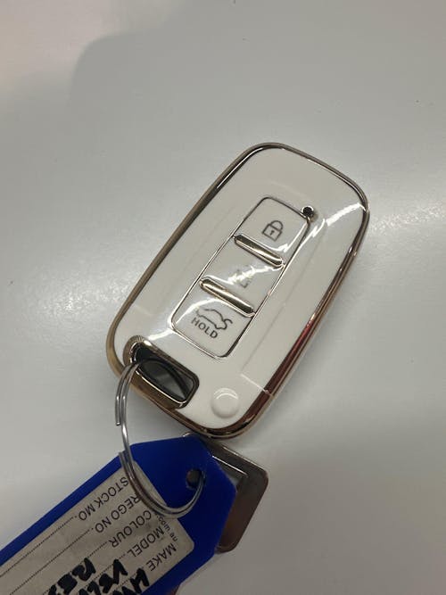 Hyundai and Kia key cover - 3 button | Veloster, i30, Elantra, accent, ix35, tucson, sportage, Cerato | Hyundai Accessories - Keysleeves