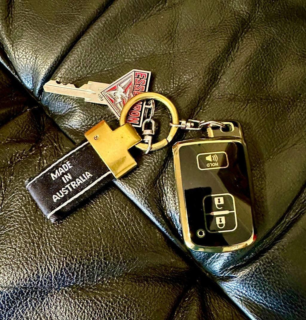 Toyota Key Cover (3 button - Alarm) | Camry, Corolla, RAV4, Hilux, Landcruiser | Toyota Accessories