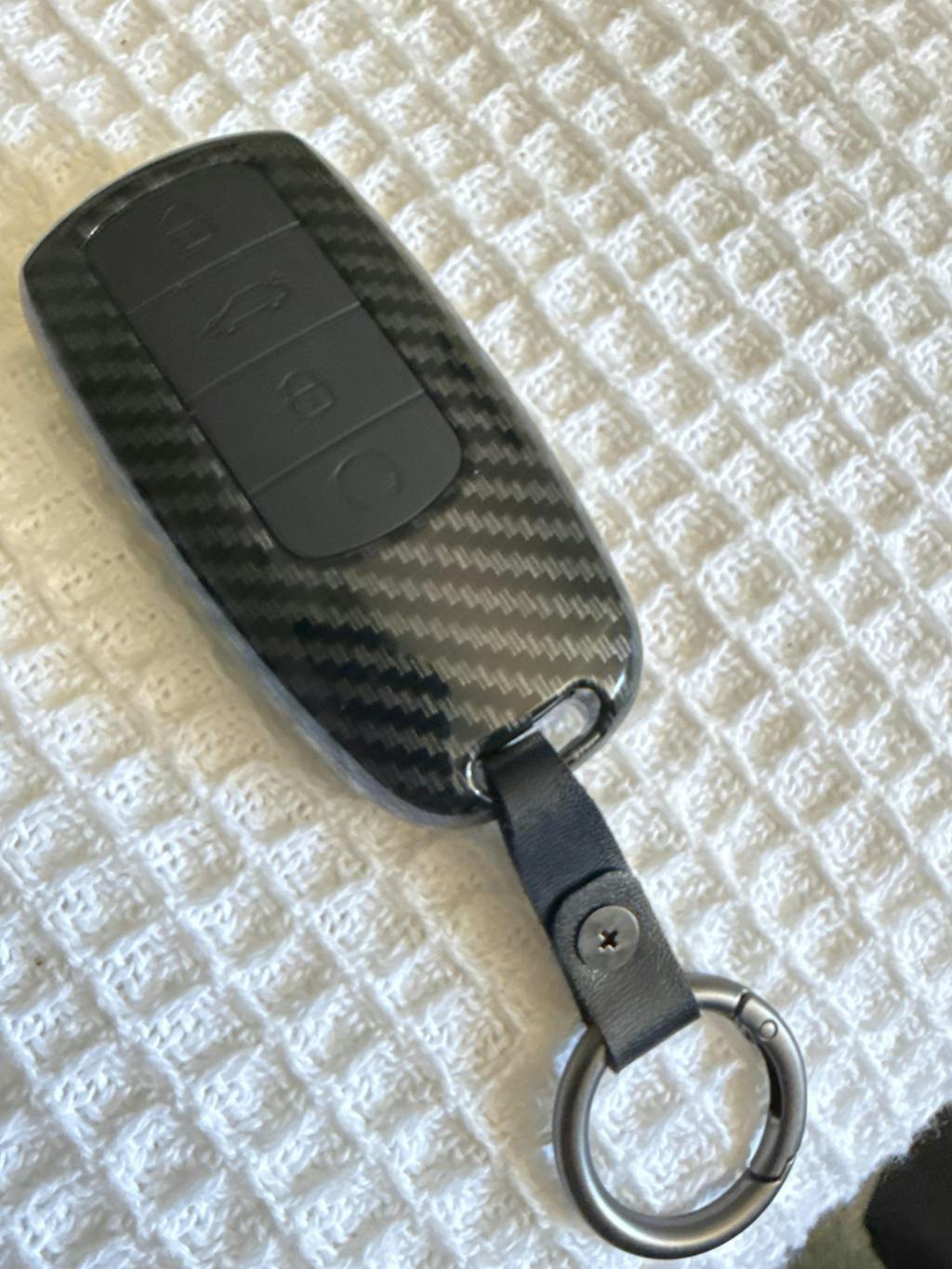 Chery Key Cover - Carbon Fibre Design with key loop | Jaecoo J7 J8,  Tiggo and Omoda key fob cover