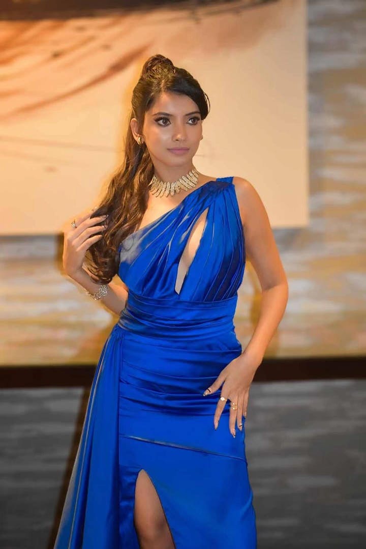 Sexy Satin Mermaid One Shoulder Side Slit Long Bridesmaid Dresses