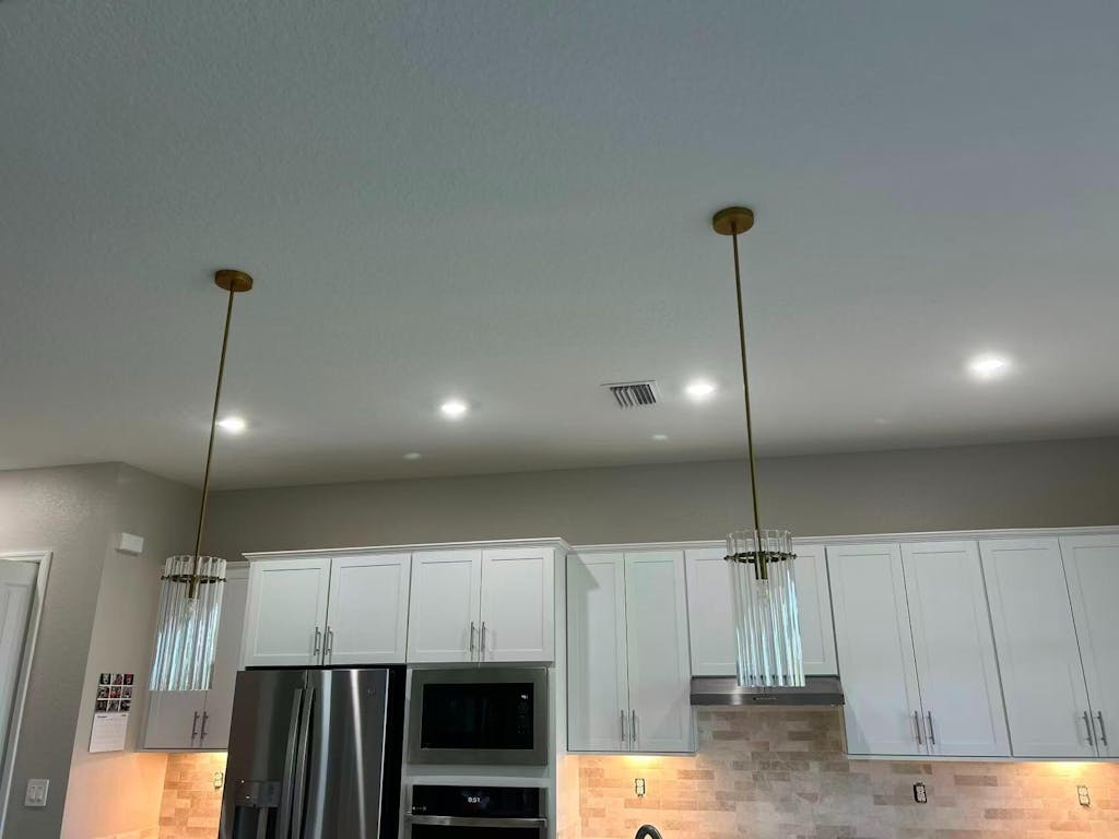 Mallory Crystal Pendant