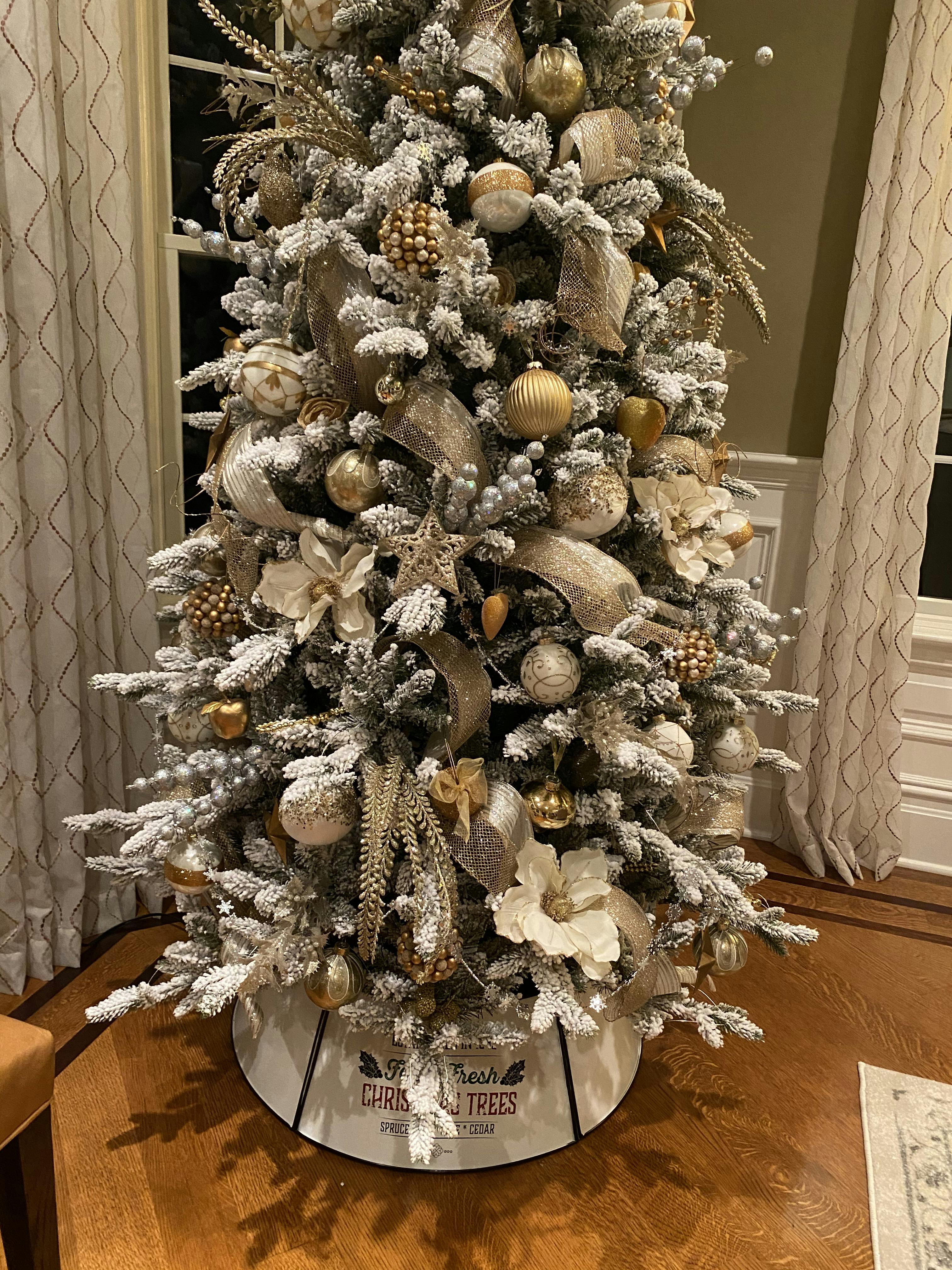 6.5' Queen Flock® Slim Artificial Christmas Tree With 500 Warm White L