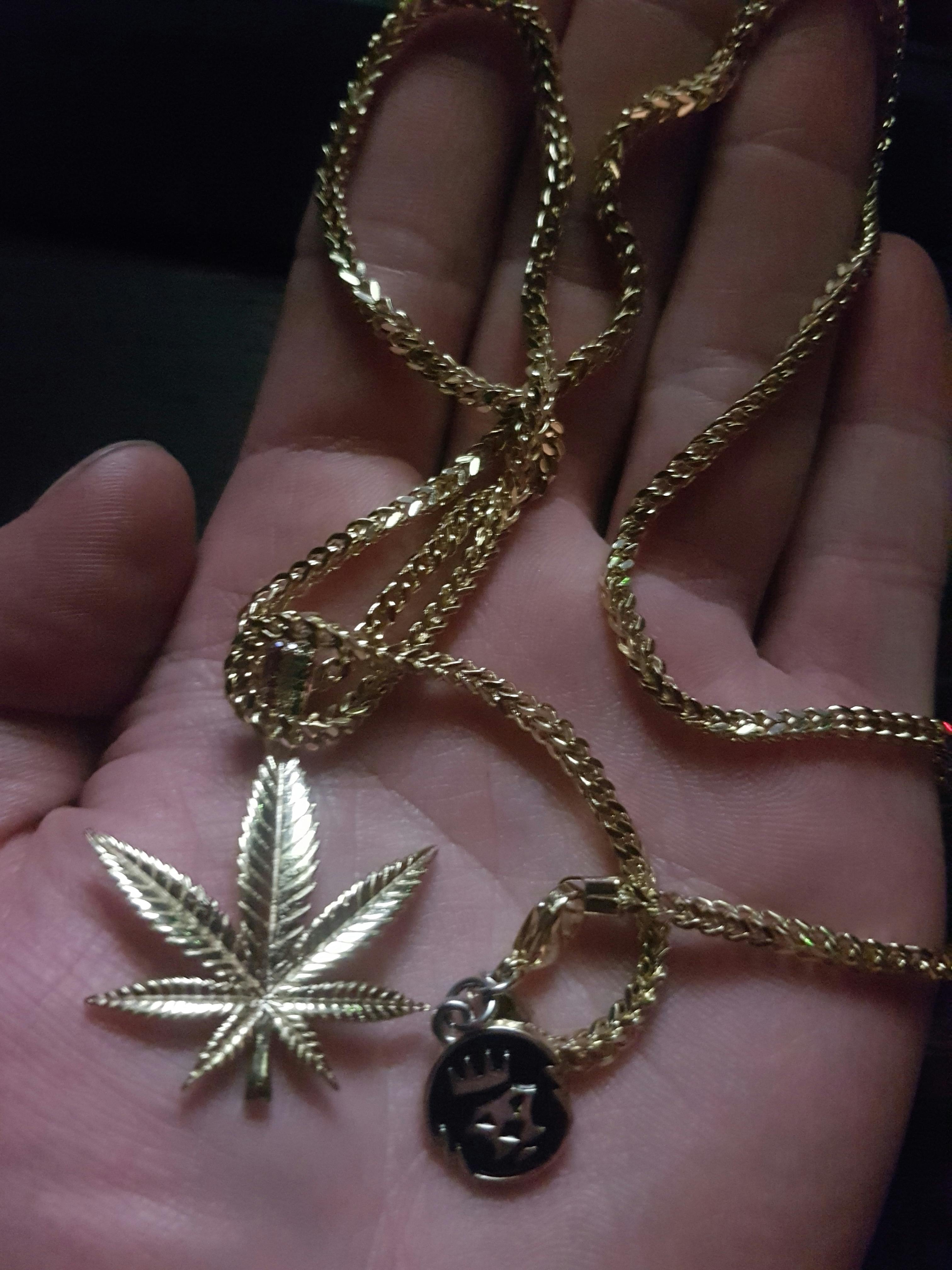 【King Ice】☆日本未入荷☆RASTA WEED LEAF NECKLACE Rasta Weed Leaf Necklace | Hip Hop Jewelry | King Ice