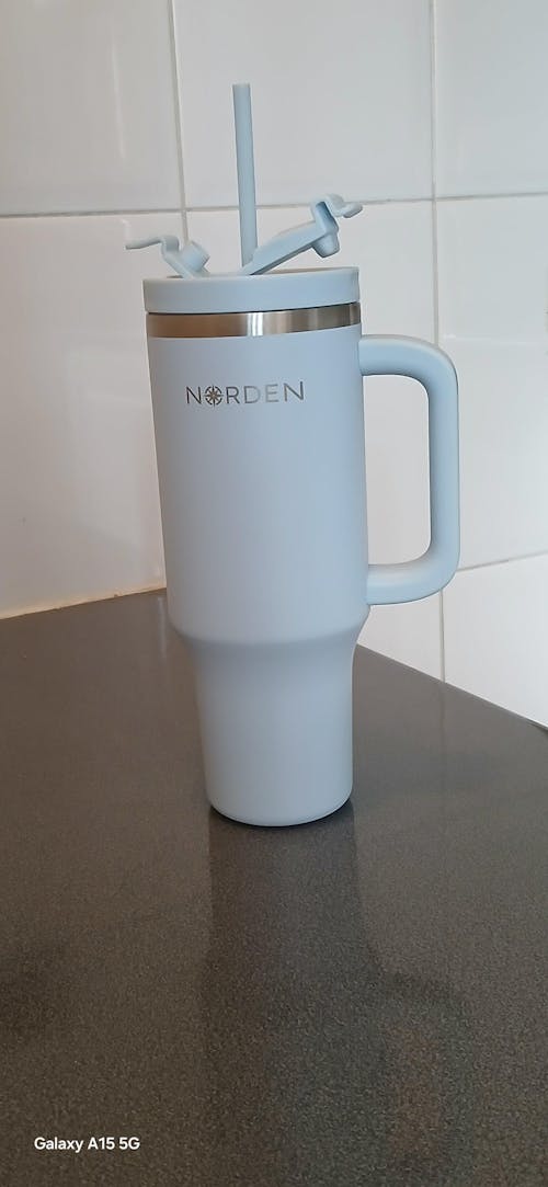 Botella Térmica Tumbler Leak-Proof Arctic 1200 ml Norden 1 un