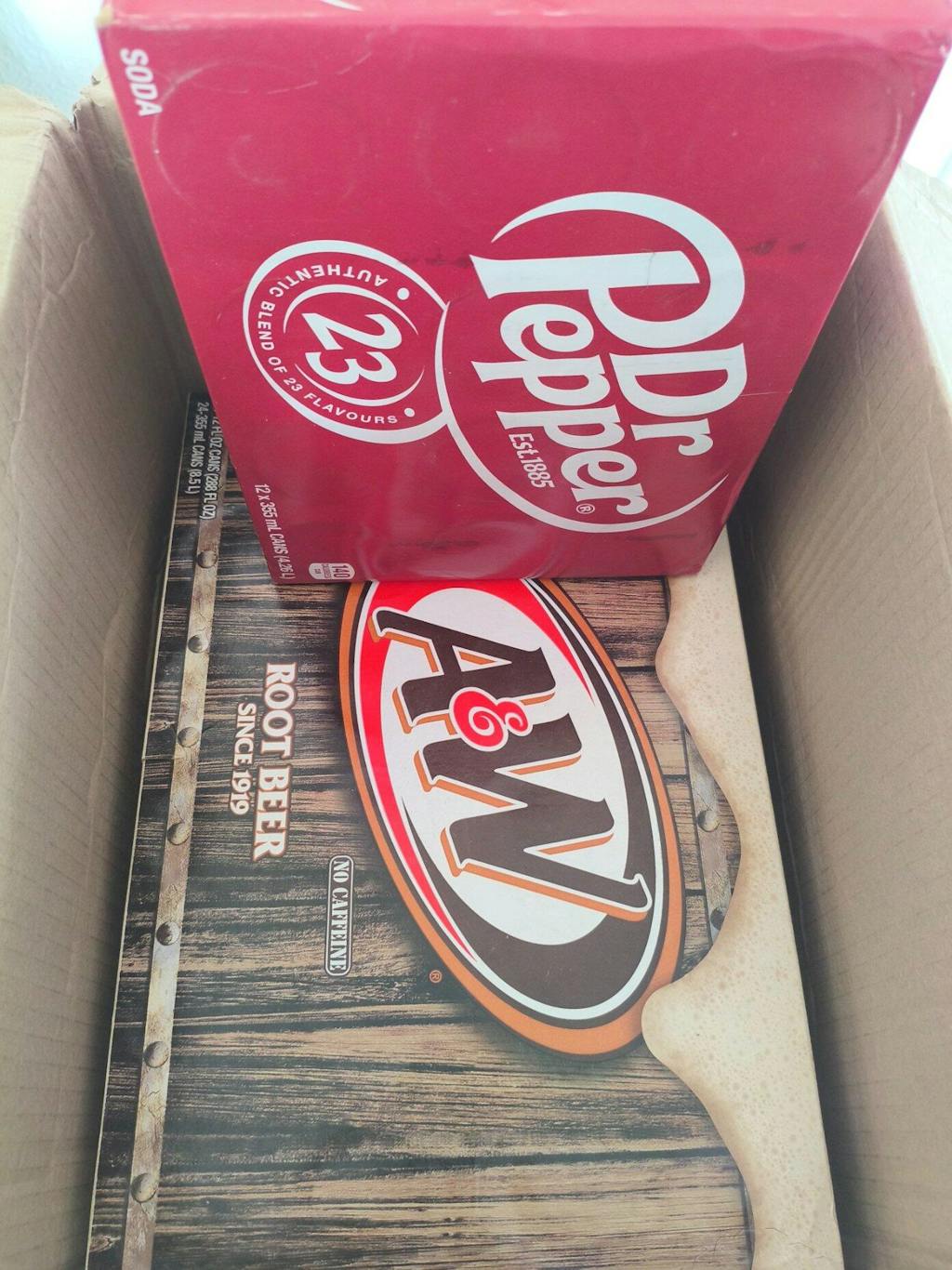 Bebida Cerveza de Raíz Lata A&W 24 un x 355 ml