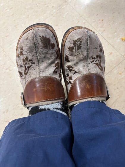 Austin | Taupe Suede Tapestry – KLOGS Footwear