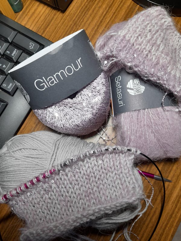 Glamour 002 Grijslila