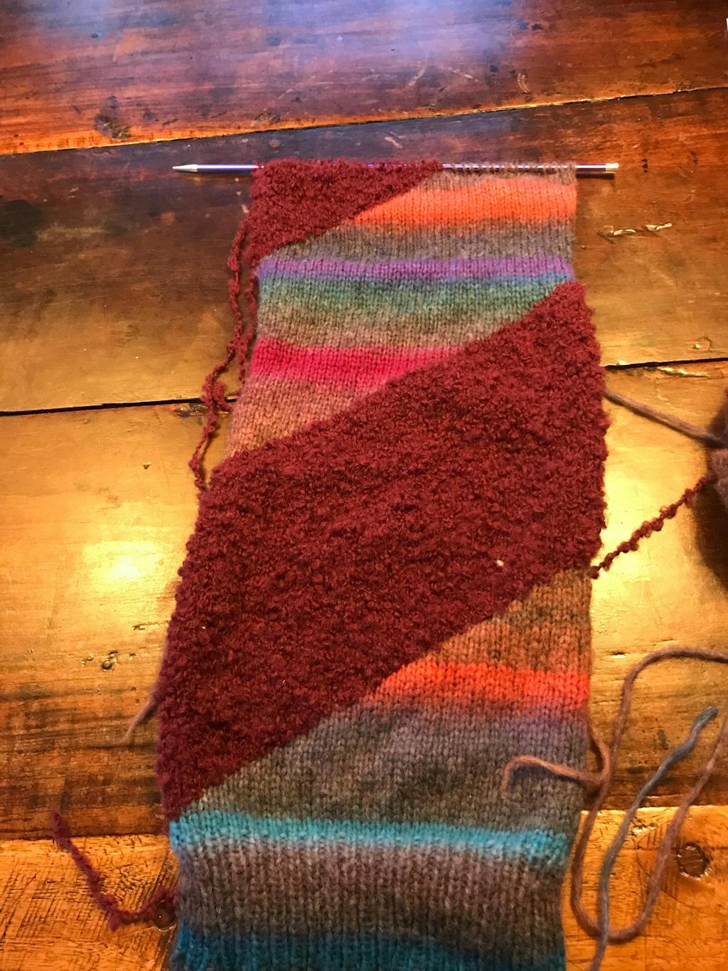 Breipakket Orsetto Bomba sjaal met intarsia