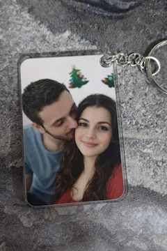 Zdjęcie zakochanych - Prezent dla zakochanych - Dwustronny personalizowany breloczek do kluczy