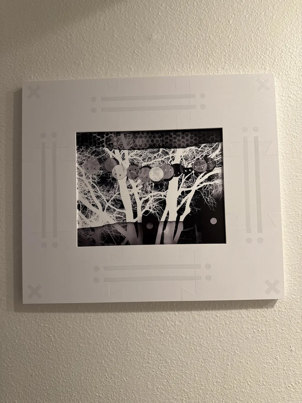 "Snow Night of Fright and Slow Glow" - Kb Echo Frame, Nascent Edition, the First Batch