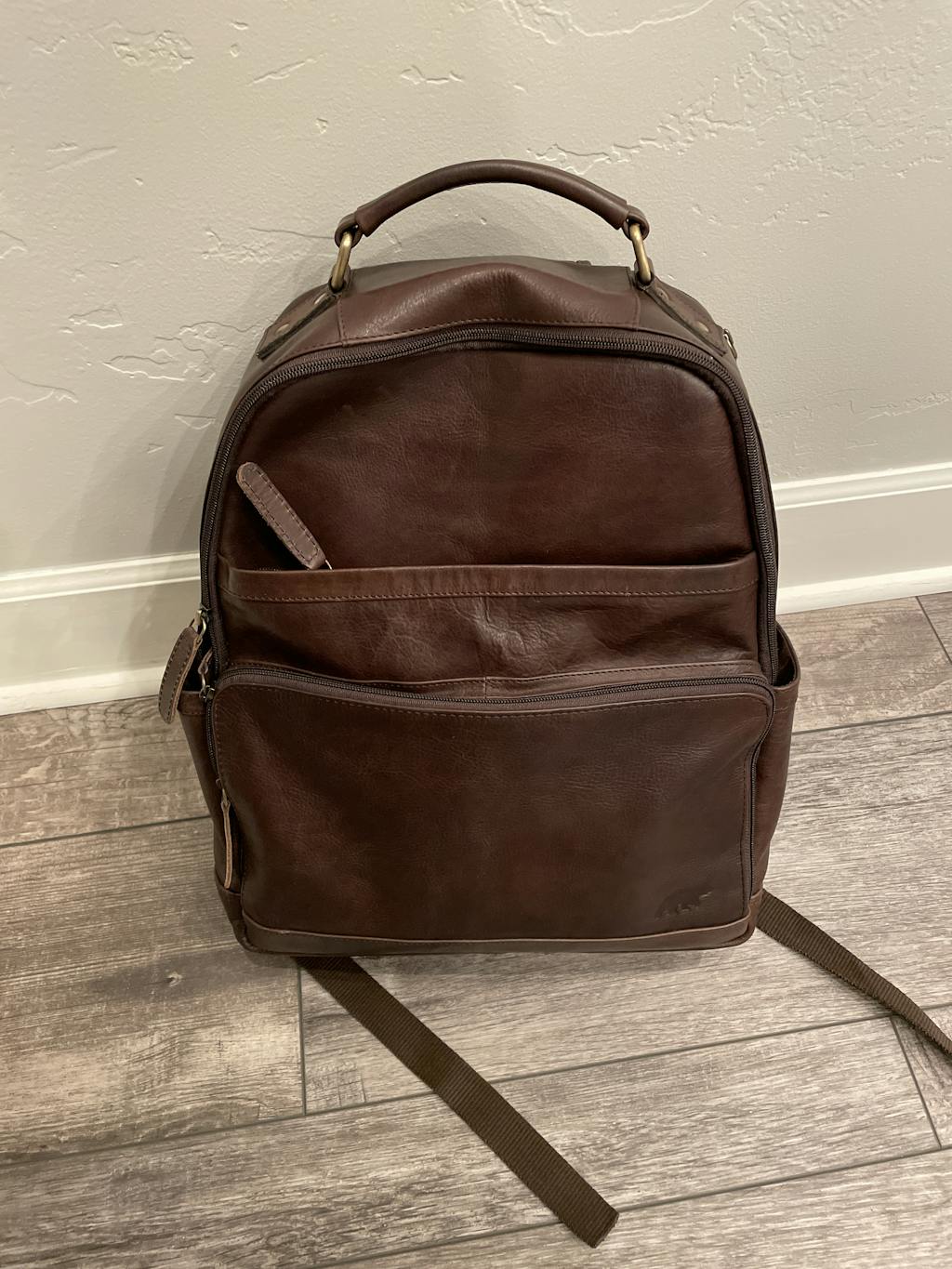 katmai leather backpack