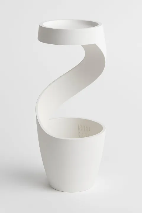 VARSA – Sculptural Rainflow Desk Planter
