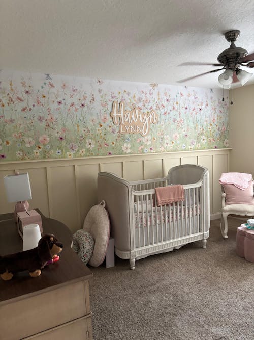 Baby Girl Floral Wallpaper