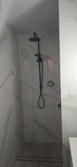 The Kyah | Toothbrush Or Razor Holder